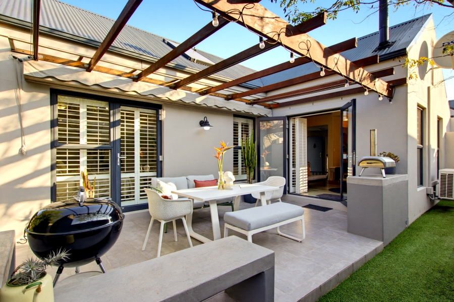 3 Bedroom Property for Sale in Aan de Wijnlanden Western Cape